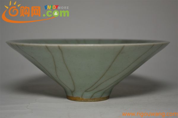 中国美術　青磁　茶碗　茶道具　龍泉窯　茶道具　古玩　置物
