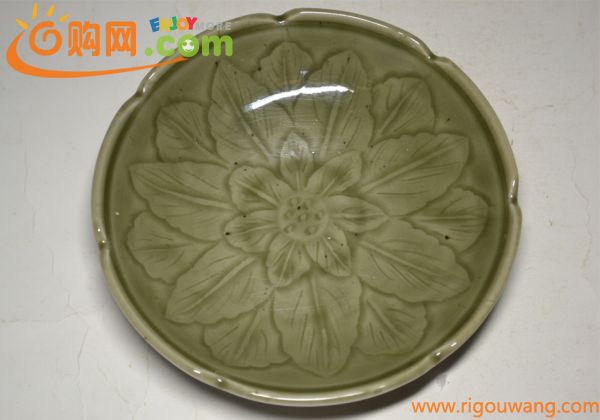 中国美術　青磁　龍泉窯　皿　茶道具　古玩　置物　