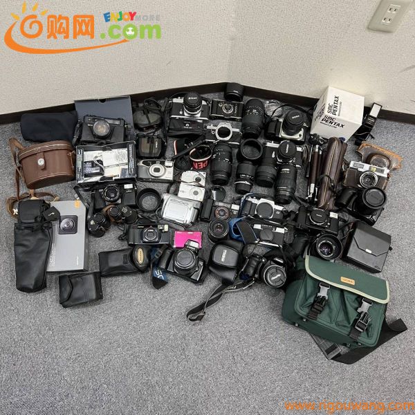【K-9075】1円スタート カメラ大量おまとめ Nikon MINOLTA OLYMPUS Canon FUJIFILM デジカメ レンズ シグマ ケース 双眼鏡 ジャンク品