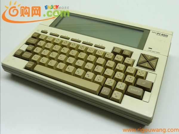 ◆NEC 旧型PC ハンドヘルドコンピュータ PC-8201 カラー：白【中古/液晶○/通電〇/ジャンク】