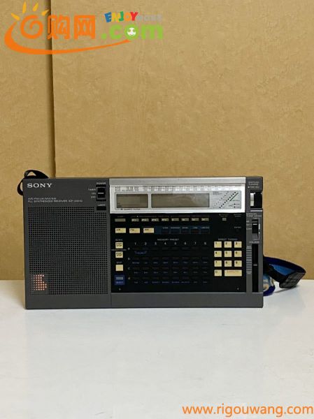 y45 SONY ソニー ラジオチューナー ICF-2001D ショルダーベルト付 昭和レトロ