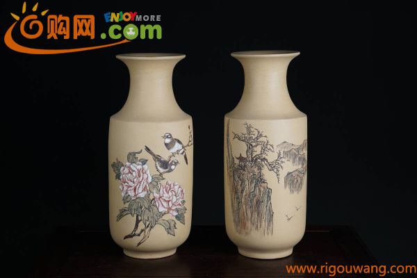 中国宜興　花器　花瓶　白泥　山水図彫花鳥図彫一対　H高さ35.2cm 無落款　宜興紫砂