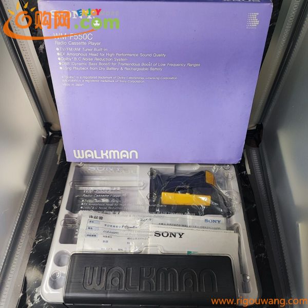 SONY WM-F550Cの箱と一部付属品のみ　ソニー walkman カセットプレーヤー ウォークマン
