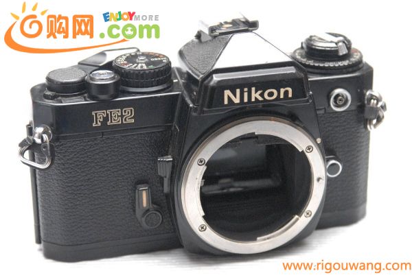 Nikon ニコン 人気の高級一眼レフカメラ FE2（黒）ボディ 希少な作動品 （腐食無し）