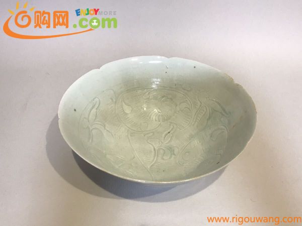 宋朝期　青白磁彫刻文茶碗　唐物　中国美術